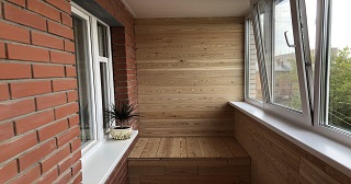 Отделка, остекление, утепление балконов в Кушве от 205 руб. м/2.