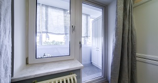 Ремонт балконной двери Кушва, цена от 971 руб.